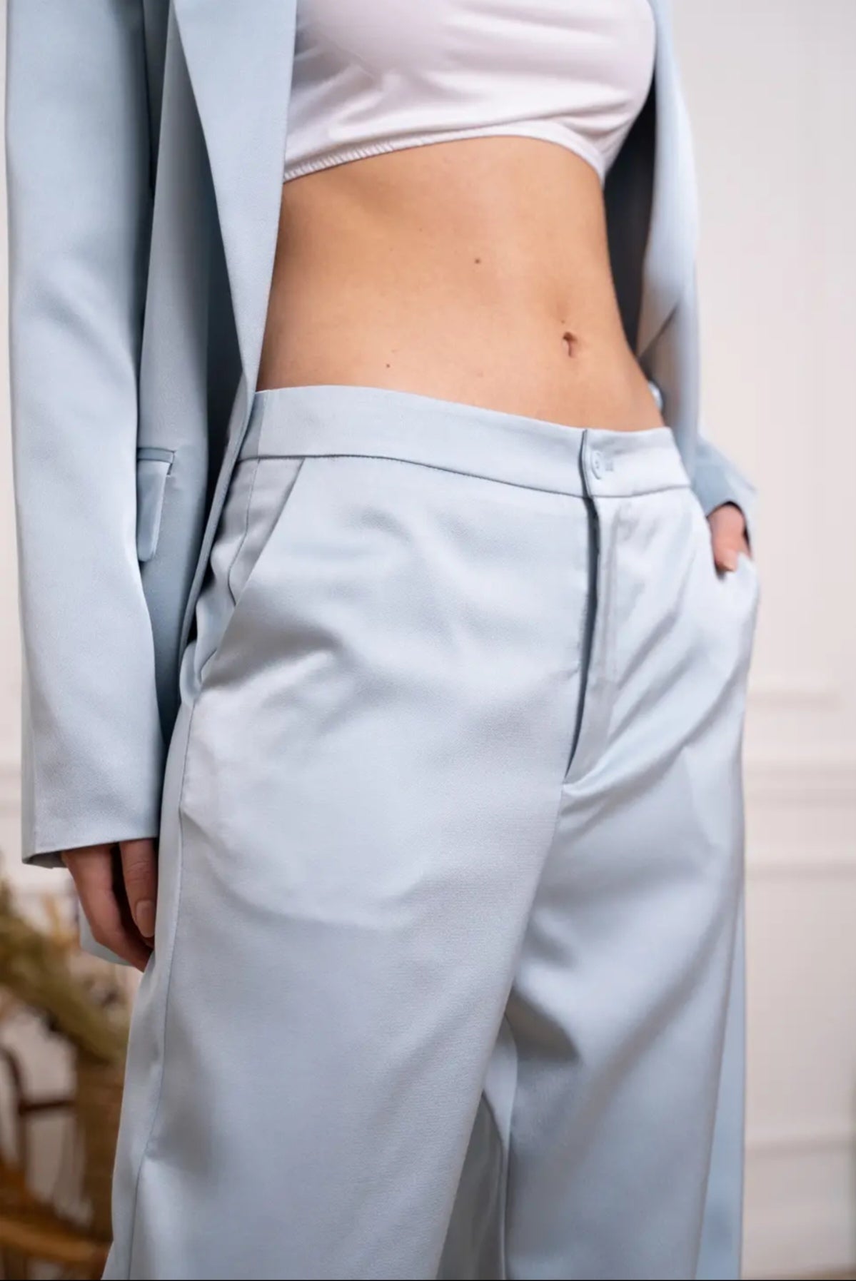 Pantaloni dal taglio dritto in raso
