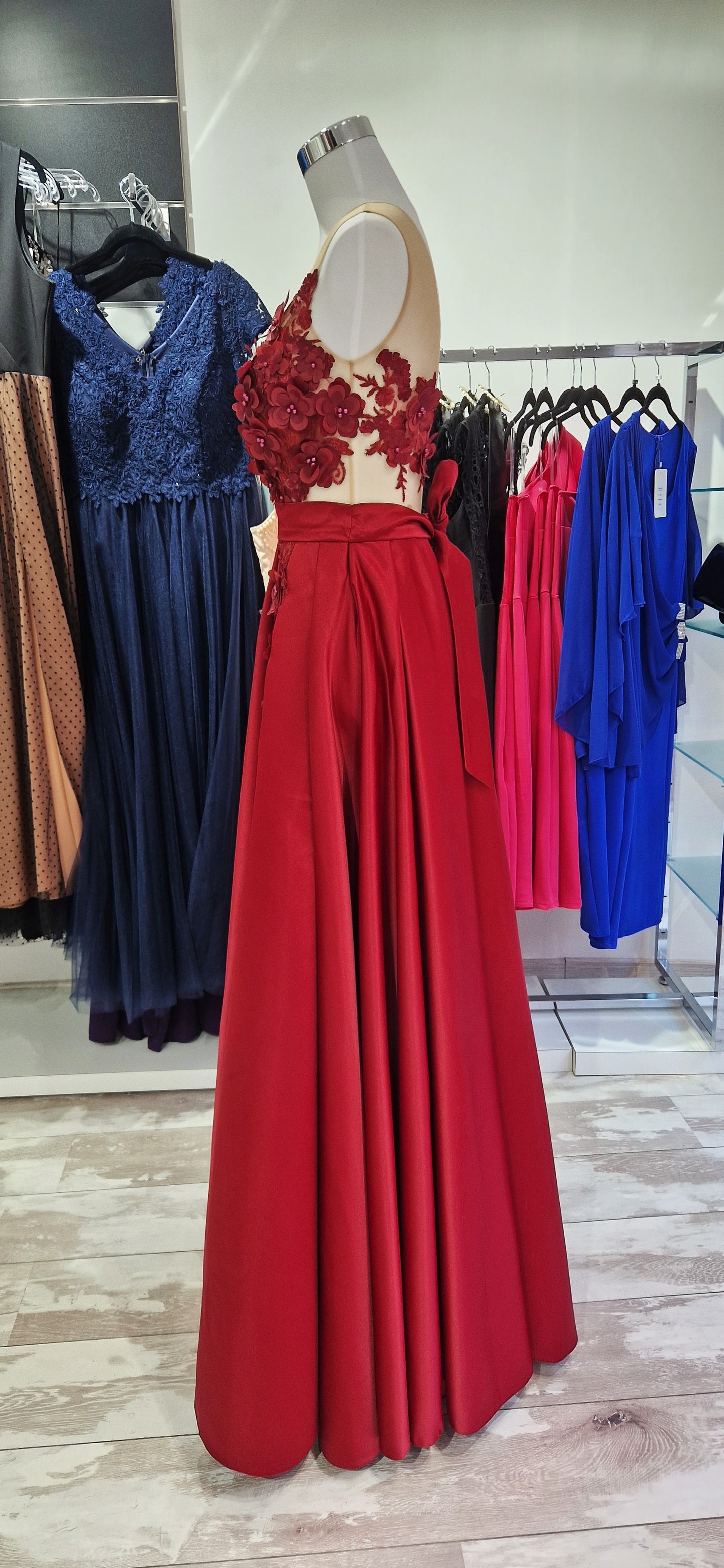 Abito elegante da cerimonia